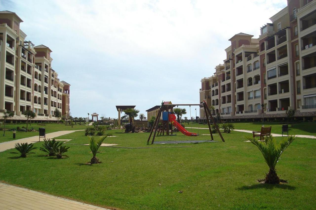 Bonito Apartamento en Primera Línea de Playa Isla Canela Exterior foto
