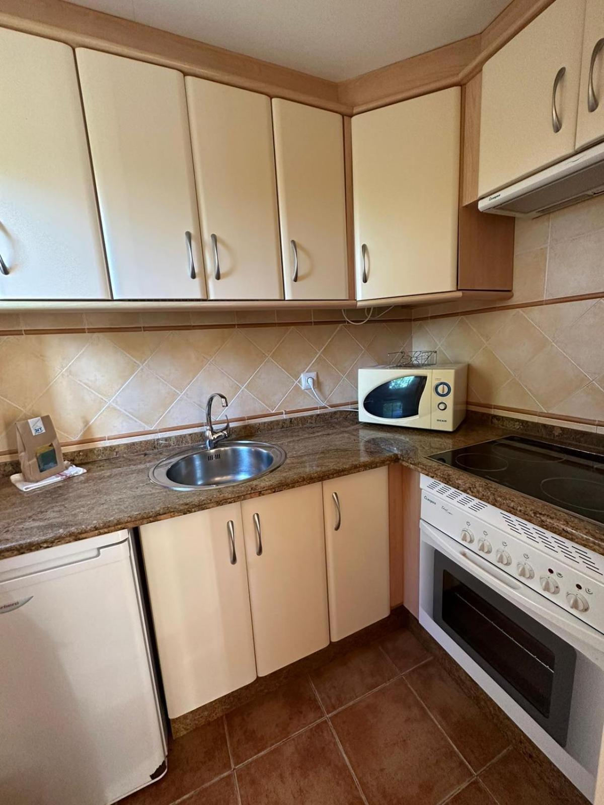 Bonito Apartamento en Primera Línea de Playa Isla Canela Exterior foto